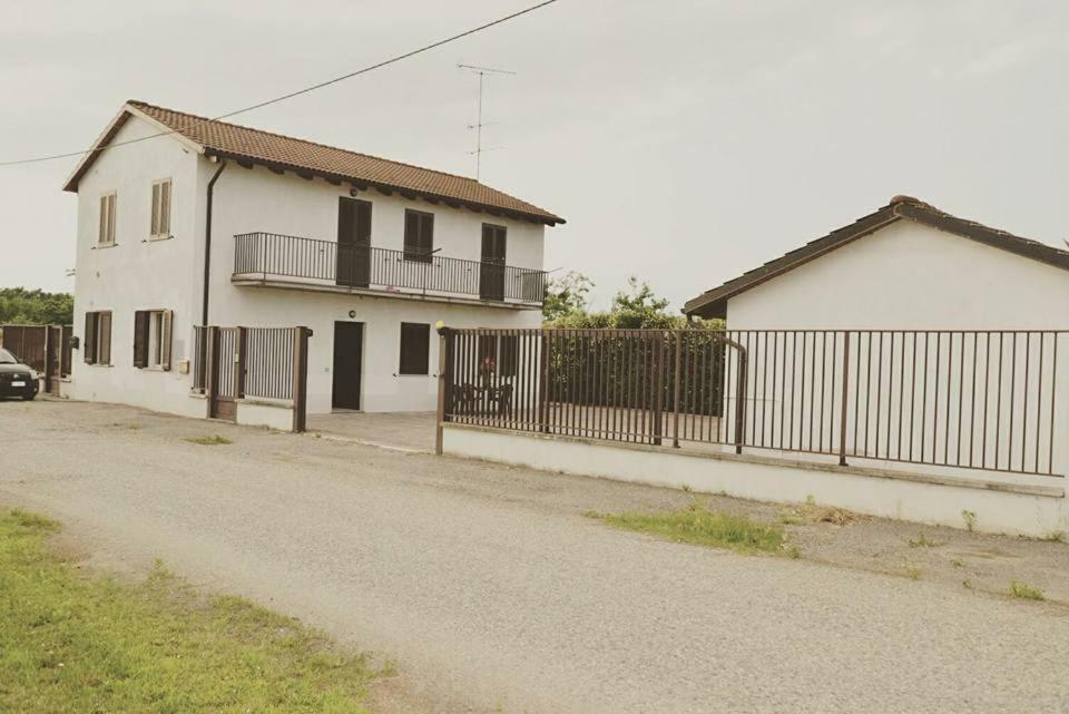 Gaietta Frassineto Po Exterior foto