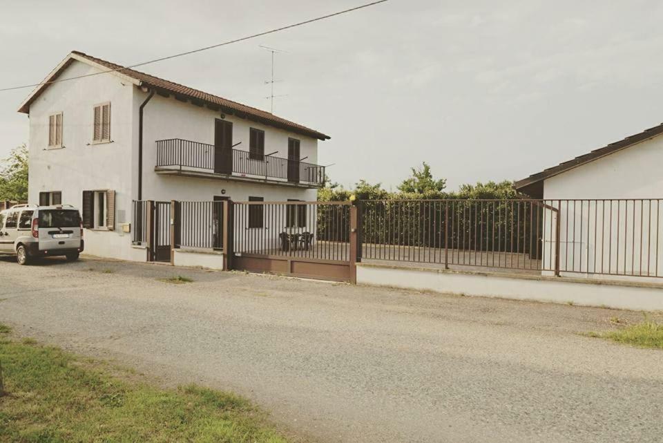 Gaietta Frassineto Po Exterior foto